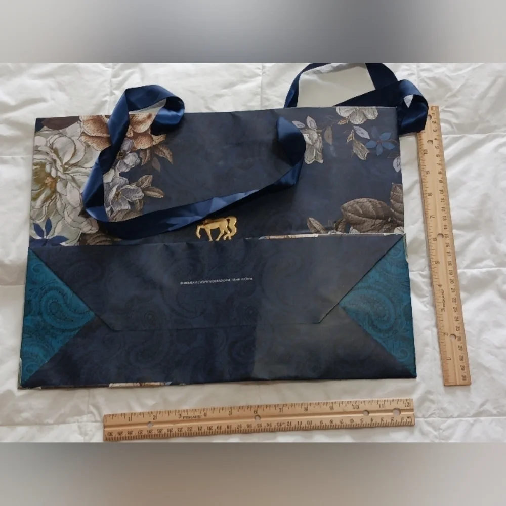 Niquea.d gift Bg